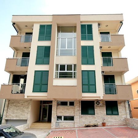 Apartments Draskovic Mirista Petrovac エクステリア 写真
