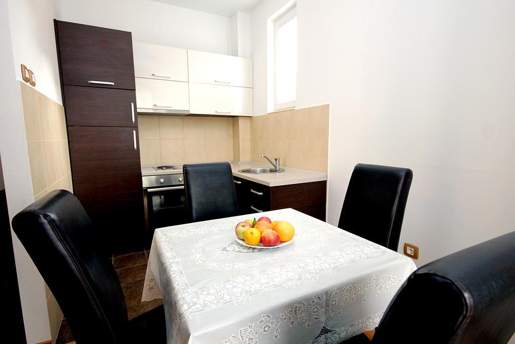 Apartments Draskovic Mirista Petrovac エクステリア 写真