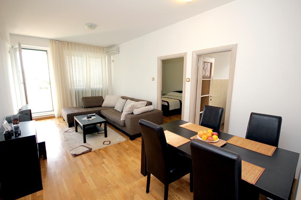 Apartments Draskovic Mirista Petrovac エクステリア 写真